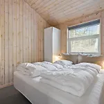 4 Bedroom In *