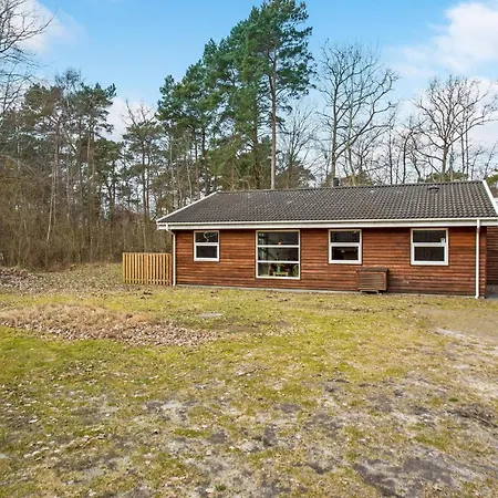 Holiday home 4 Bedroom In Hasle