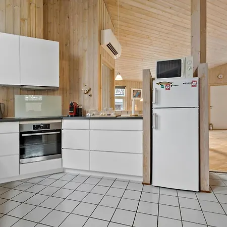 Ferienhaus 4 Bedroom In Hasle