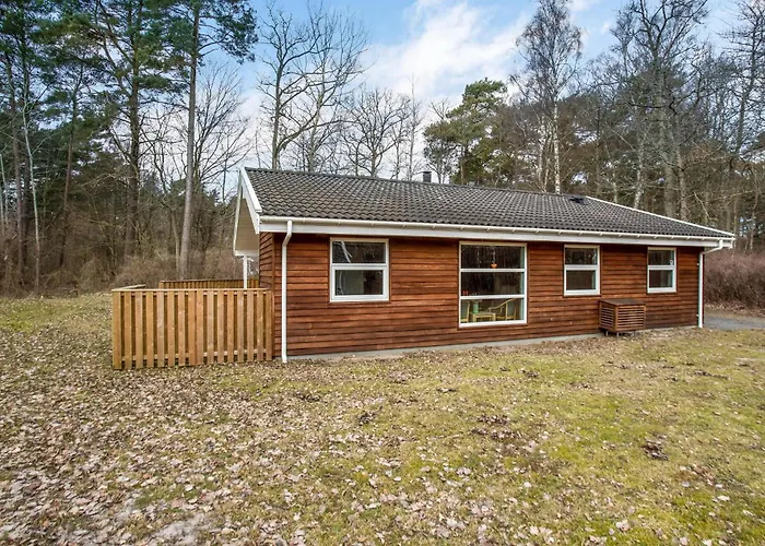 4 Bedroom In *